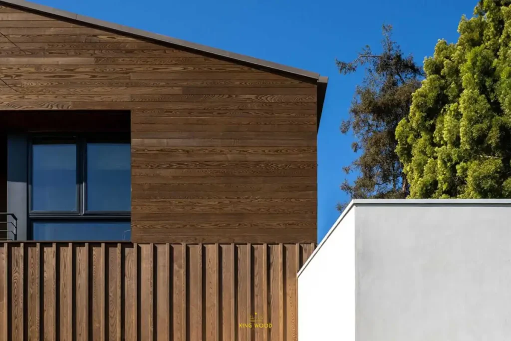 نصب دیوارپوش چوبی