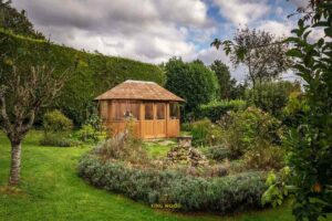 ساخت آلاچیق باغی با قیمت ارزان